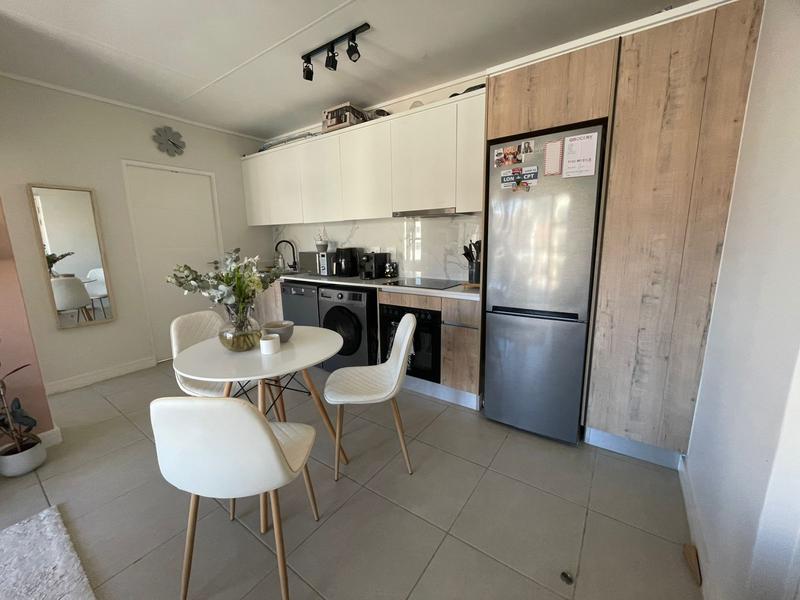 To Let 1 Bedroom Property for Rent in Richwood Western Cape